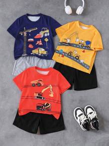 SHEIN 2 件套年轻男孩卡车印花短袖 T 恤和短裤套装 - 彩色 - 查看 1