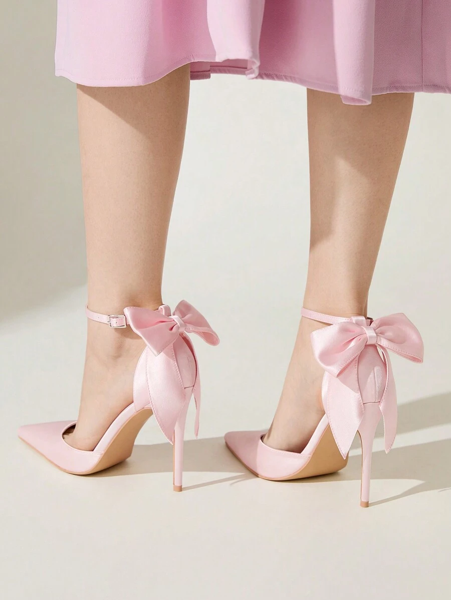 CUCCOO CHICEST Giày cao gót mũi nhọn đính nơ ruy băng 3D cho nữ, phong cách ngọt ngào lãng mạn thanh lịch, giày cao gót satin màu hồng thích hợp cho buổi hẹn hò, trà chiều, ngày lễ tình nhân, tiệc sinh nhật, trang phục quý cô tinh tế - Hồng - Xem 1