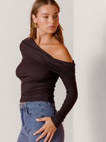 Aralina 黑色长袖不对称肩新年上衣 - 黑色 - 查看 6