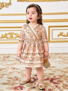 SHEIN 女宝宝夏季可爱花卉图案无袖连衣裙 - 彩色 - 查看 3