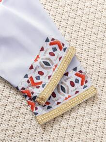 SHEIN Young Girl Ramadan Traditional Robe Loose Geometric Retro Print Patchwork Gold Ribbon V-Neck Long Sleeve Dress, Suitable For Party, Wedding, Banquet, Vacation, Summer - Blue - View 5