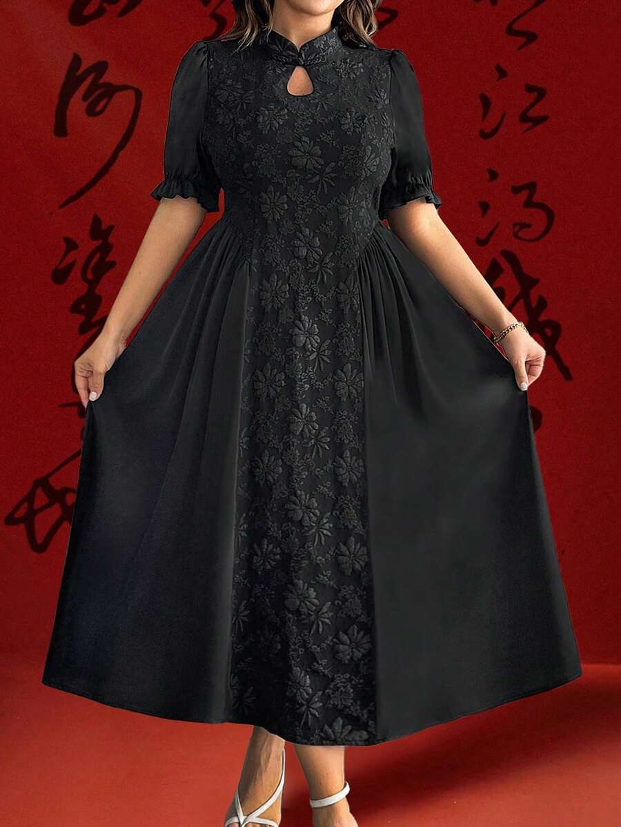 SHEIN Unity 大码优雅新中式提花拼布缎面连衣裙 - 黑色 - 查看 1