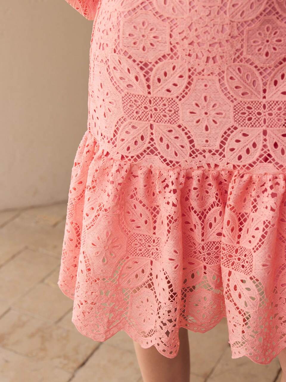 MOTF LACE RUFFLE HEM DRESS