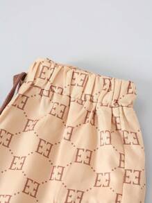 SHEIN Explorewe 2 件 Tween Boy 时尚花卉印花金色 T 恤和休闲短裤套装