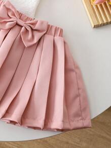 SHEIN Playful Pals 2 件套 女婴幼儿（0-3 岁）优雅校园帽袖 V 领纹理花卉无袖上衣衬衫搭配蝴蝶结格子荷叶边裙粉色套装 - 粉色 - 查看 6