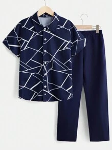 SHEIN 2 件套男童几何线条印花短袖衬衫和裤子套装，休闲通勤 - 彩色 - 查看 7