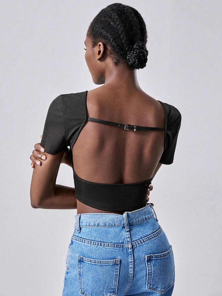 Lumivelle Camiseta de mujer con decoración de cinturón en la espalda, de moda, con espalda calada, camiseta corta con espalda descubierta de estilo elegante