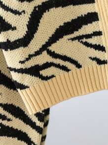 SHEIN Áo khoác cardigan họa tiết thời trang và dễ thương dành cho bé gái tuổi teen mùa thu/đông, với họa tiết da báo, nơ và cúc trang trí, chất liệu mềm mại, kiểu dáng ôm sát tôn dáng, đa năng, phù hợp mặc thường ngày, dự tiệc và đi học. - Màu Khaki - Xem 6