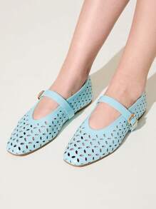 CUCCOO CHICEST Women's Summer Light Blue Round Toe Comfortable Mary Jane Retro Minimalist Laser Floral Flat Shoes Spring Shoes Spring Break Easter - Ice Water - View 4