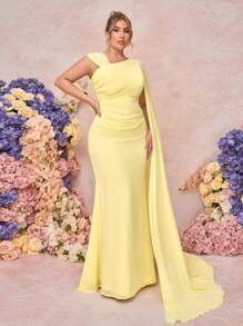 SHEIN Belle Plus Size Elegant Minimalist Romantic Yellow Asymmetrical Sleeve Maxi Bridesmaid Dress - Yellow - View 4