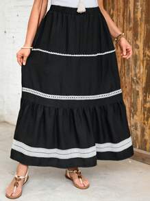 SHEIN LUNE Plus Size Women Floral Lace Patchwork Loose A-Line Hem Long Skirt, Versatile For Spring And Summer - Black - View 1
