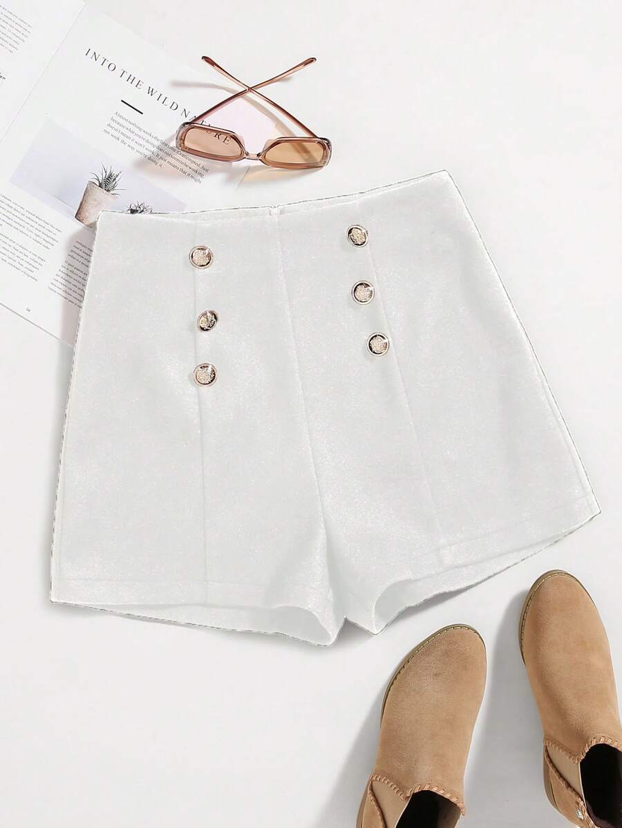 Chiquease 纯色休闲短裤，简约时尚，适合日常穿着