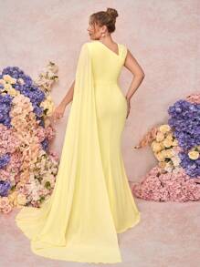 SHEIN Belle Plus Size Elegant Minimalist Romantic Yellow Asymmetrical Sleeve Maxi Bridesmaid Dress - Yellow - View 2