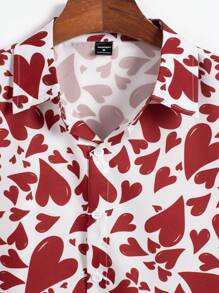 Manfinity Homme Men's Front Button Short Sleeve Heart All Over Print Simple T-Shirt And Shorts Set - Multicolor - View 3