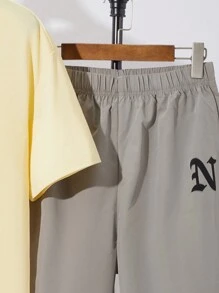 SHEIN Leap Crew 2 件青少年男孩休闲街头服饰镂空佩斯利印花短袖 T 恤和运动裤套装，春季服装 - 彩色 - 查看 5