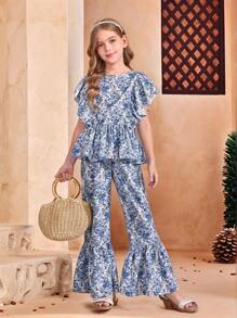 SHEIN Set de 2 piezas para niñas preadolescentes: Blusa superior con cuello redondo con volantes y estampado floral retro y pantalones anchos y holgados, para vacaciones/campo