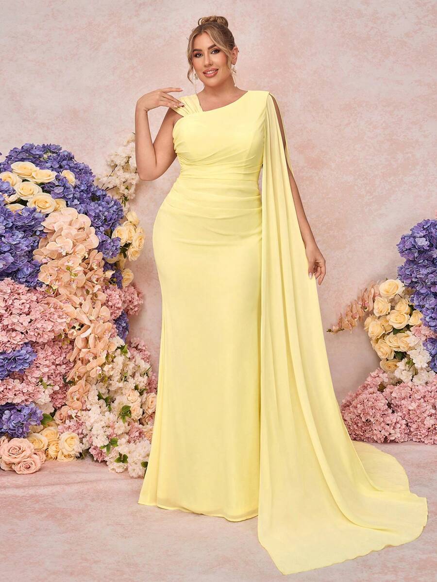 SHEIN Belle Plus Size Elegant Minimalist Romantic Yellow Asymmetrical Sleeve Maxi Bridesmaid Dress - Yellow - View 1