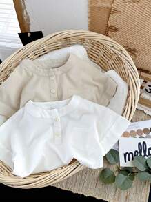 SHEIN Leap Crew Set de 2 camisas casuales con botones delanteros y manga corta para niños, conjunto multipieza adecuado para primavera, verano, otoño e invierno, para usar en casa, al aire libre, escuela y deportes - Multicolor - Ver 2