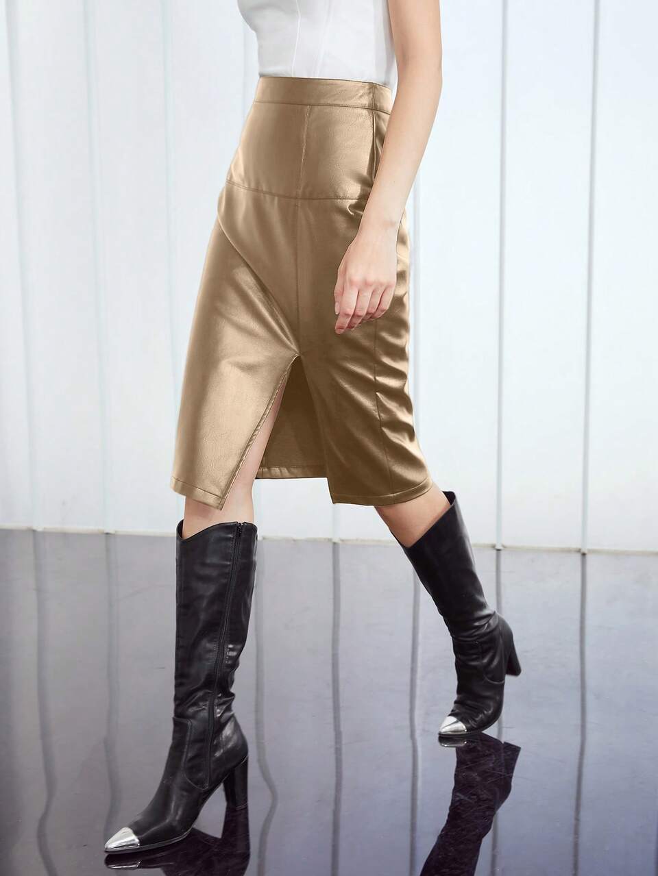 SPLIT HEM PU LEATHER SKIRT