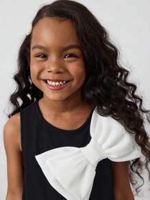 Maija Kids Maija Kids 带 3D 蝴蝶结装饰的年轻女孩圆领无袖连衣裙