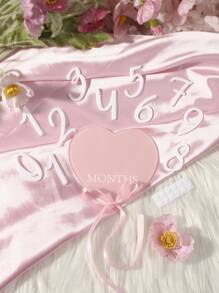 SHEIN 1 Set Heart-Shaped Baby Monthly Milestone Signs Pink Acrylic 3D Monthly Milestone Cards One Month Baby Sign Newborn Photo Props - Pink - View 3