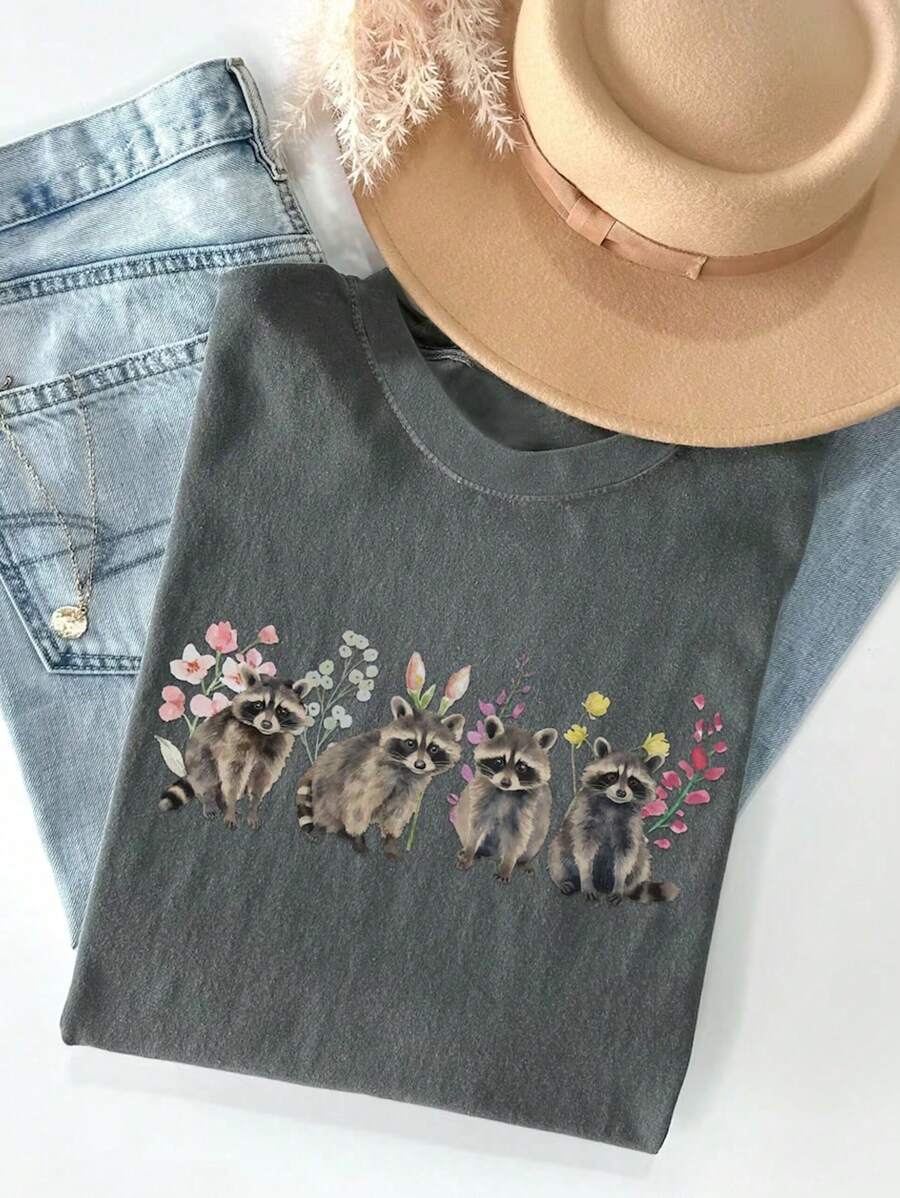 SHEIN LUNE 大码动物和花卉印花舒适夏季 T 恤，圆领短袖运动夏季 T 恤，女士运动服 - 黑色 - 查看 1