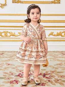 SHEIN 女宝宝夏季可爱花卉图案无袖连衣裙 - 彩色 - 查看 5