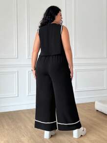 SHEIN EZwear Plus Size Summer 2pcs Set: White Lace Patchwork Vest Top And Pants - Black and White - View 2