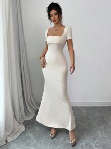 Chiquease Robe longue élégante et sexy pour femmes avec col carré ajusté et manches courtes - Nude - Voir 4