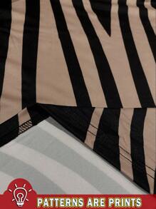 Slaydiva Minimalist Style Plus Size Artistic Line Pattern Crew Neck Fitted Long Dress, Suitable For Autumn & Winter Chic Dress - Multicolor - View 3