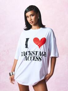 SUMWON WOMEN Backstage Access Herz-Muster Oversized T-Shirt Konzert Festival Musik Fan Grafik Tee VIP Party Statement Top Konzert Tour Merchandise - Weiss - Übersicht 1