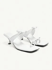 CUCCOO CHICEST 女士蝴蝶结丁字裤绑带方头低跟细跟优雅简约休闲度假风格白色高跟凉鞋适合派对、沙滩、社交聚会