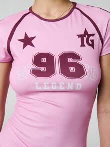 TypaGal Camiseta ajustada de atletismo retro con bloques de color y rayas con letras