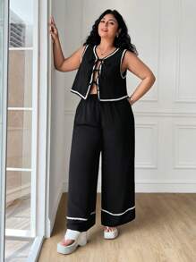 SHEIN EZwear Plus Size Summer 2pcs Set: White Lace Patchwork Vest Top And Pants - Black and White - View 3