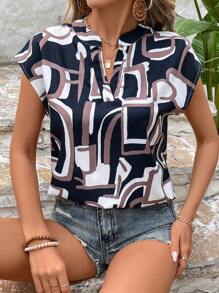 SHEIN LUNE 1pc Women's Vintage Geometric Print Casual Vacation Elegant V-Neck Short Sleeve Shirt