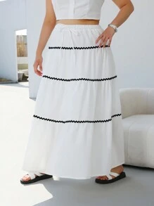 SHEIN EZwear Plus Size White Color Block Floral Trim Long Skirt, Spring/Summer Resort Wear - White - View 5