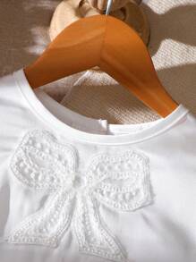 女婴蝴蝶图案网眼拼布短袖连衣裙