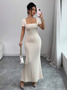 Chiquease Robe longue élégante et sexy pour femmes avec col carré ajusté et manches courtes - Nude - Voir 6