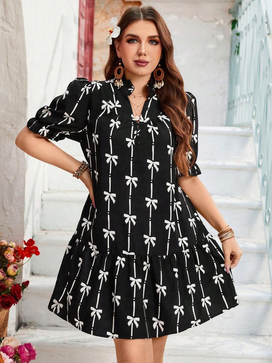 SHEIN LUNE Vestido de talla grande con escote en V, estampado floral y patchwork, casual y de moda para uso diario - Negro - Ver 1