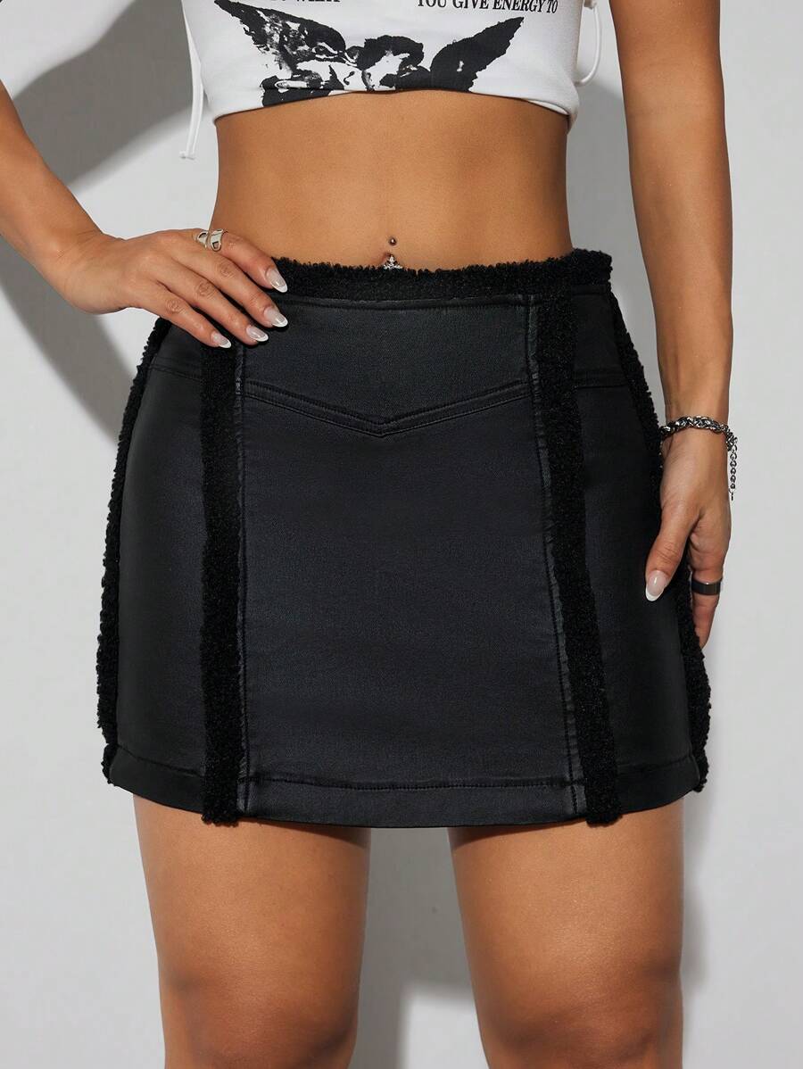SHEIN ChicEase Váy Mini Cạp Thấp Lông Giả Phong Cách Đường Phố - màu đen - Xem 1