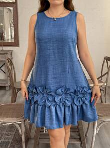 SHEIN LUNE Vestido recto de talla grande con volantes en el dobladillo, sin mangas, con diseño floral 3D, efecto de textura de jean - Azul - Ver 1