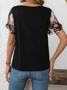 EMERY ROSE 女士花卉印花拼布黑色面料荷叶边短袖 T 恤，休闲日常穿着，春夏 - 彩色 - 查看 2