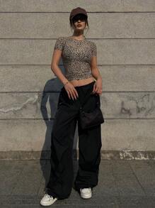 DAZY 豹纹修身圆领 T 恤，简约休闲日常穿着 - 棕色 - 查看 5