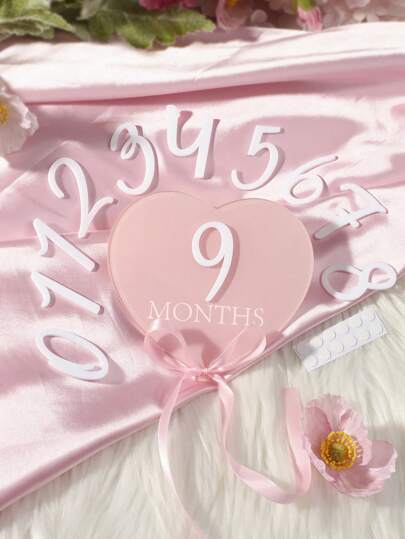 SHEIN 1 Set Heart-Shaped Baby Monthly Milestone Signs Pink Acrylic 3D Monthly Milestone Cards One Month Baby Sign Newborn Photo Props
