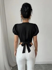 Chiquease 女装3D碎花性感可爱派对情人节约会聚会休闲度假旅游蝴蝶结扭结多种穿法2025夏季新款黑色泡泡袖短袖女上衣 - 黑色 - 查看 2