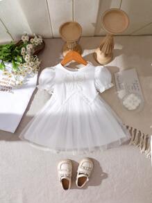 女婴蝴蝶图案网眼拼布短袖连衣裙