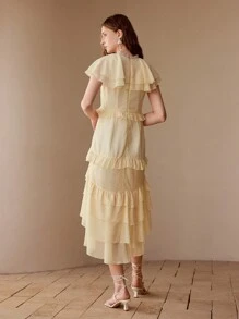 MOTF Vestido con volantes y lunares