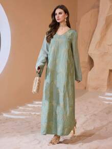 Al Najma V 领刺绣喇叭长袍连衣裙，休闲度假，长袍和 Jalabiya，端庄