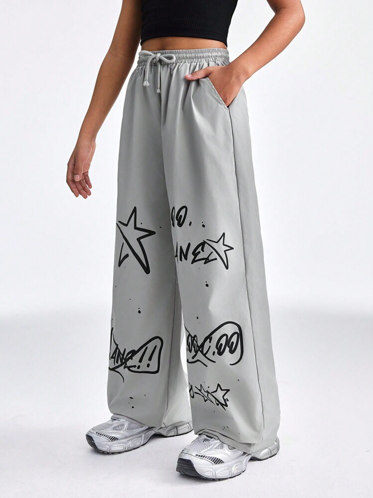 SHEIN Celana Panjang Longgar Kasual Model Baggy dengan Tali Serut di Pinggang, Motif Huruf Bintang Lima, untuk Remaja Perempuan Musim Semi/Panas - Grey - View 3