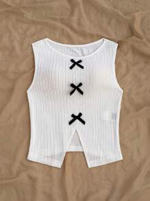 Soleia 女式可爱白色短款上衣，配黑色蝴蝶结细节和开衩下摆，夏季上衣 - 白色 - 查看 3